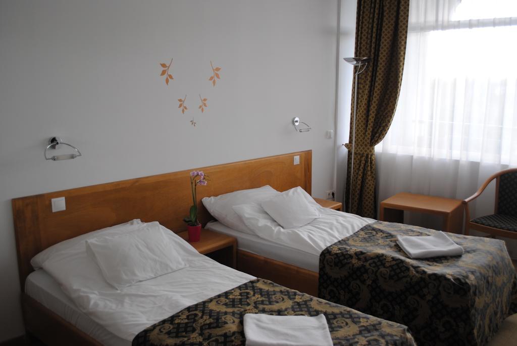 سزومباثيلي Hotel Claudius المظهر الخارجي الصورة