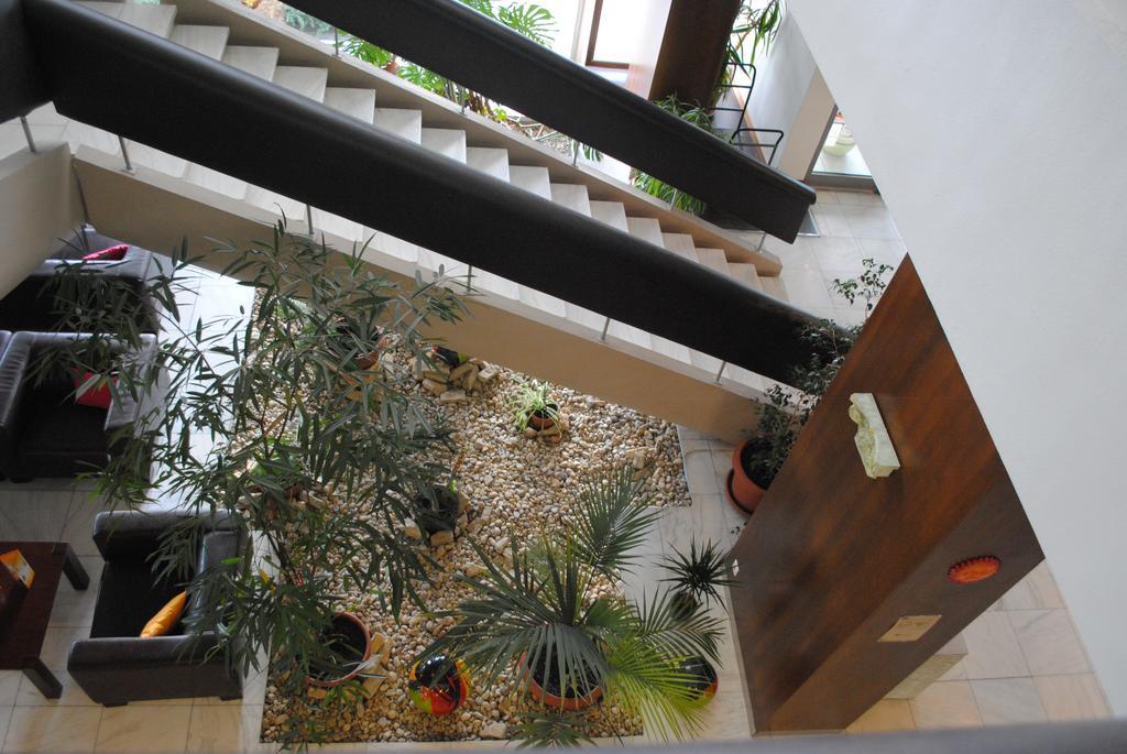 سزومباثيلي Hotel Claudius المظهر الخارجي الصورة